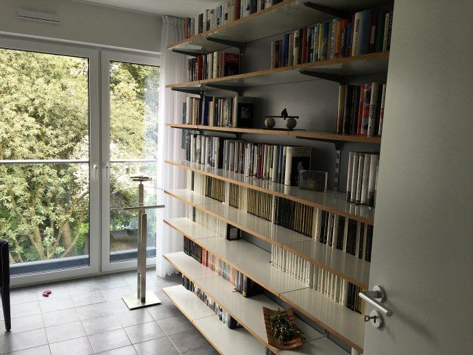 Regalwand & Medienschrank