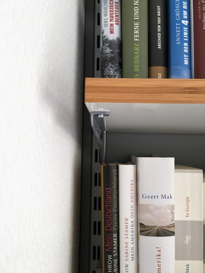 Regalwand & Medienschrank